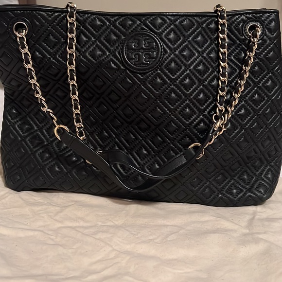 Authentic Tory Burch Black Purse - Picture 3 of 10